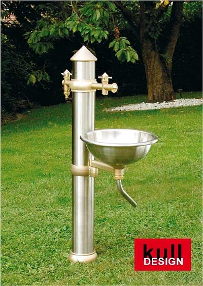 Gartenbrunnen Und Wasserstellen Im Garten Verzaubern Sie Ihren
